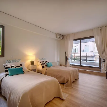 Appartement Ref 1429 - Croisette - Sea View For Rent Cannes