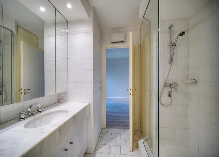 Ref 1429 - Croisette - Sea View For Rent Cannes