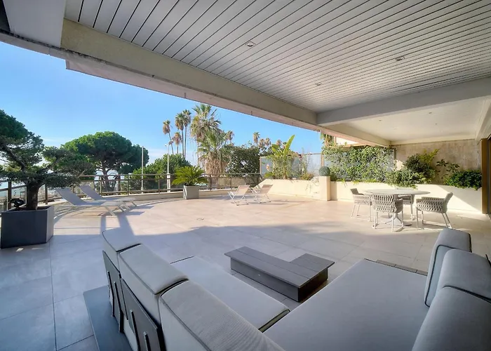 Appartement Ref 1429 - Croisette - Sea View For Rent