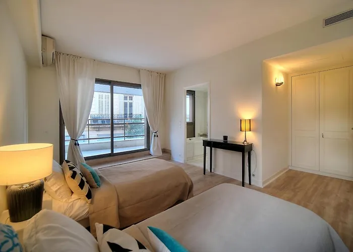 Ref 1429 - Croisette - Sea View For Rent Daire Cannes