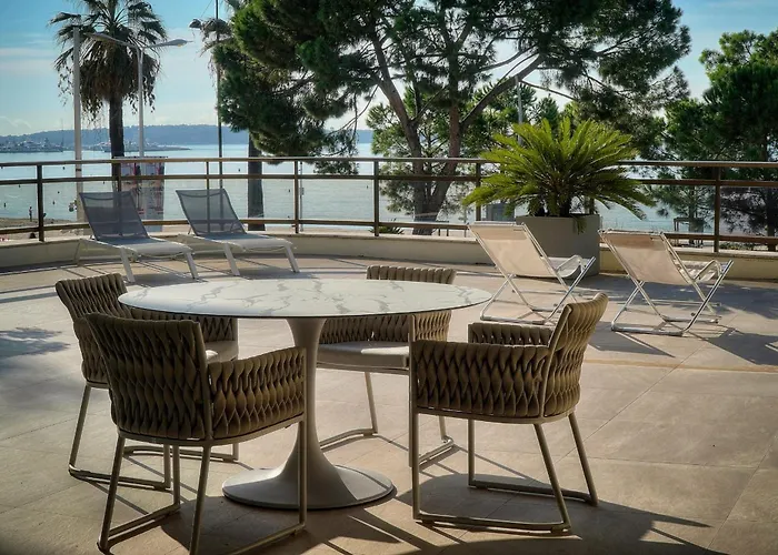 Ref 1429 - Croisette - Sea View For Rent Appartamento